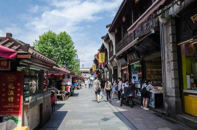 从杭州留下镇留下老街坐几路公交车到杭州东站(杭州老街附近地铁站)2