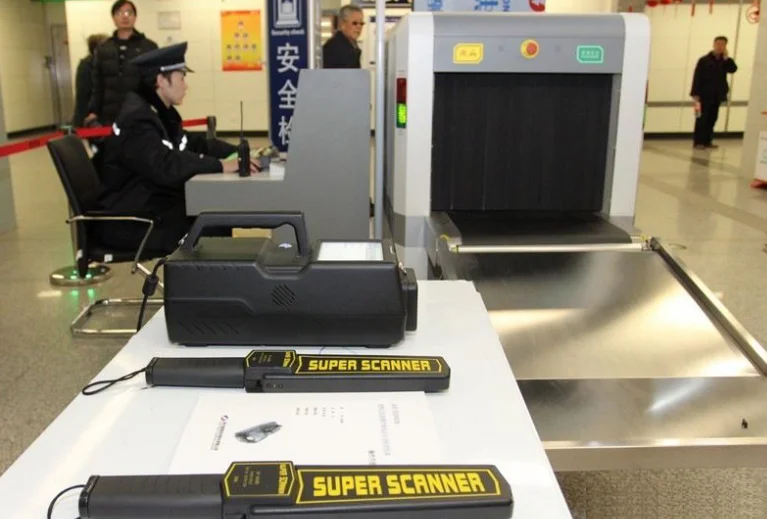 地铁里禁止携带什么样的刀具（深圳地铁能带美工刀吗）3