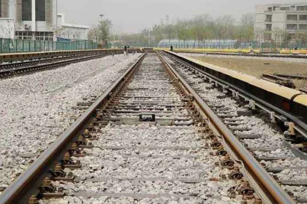 地铁轨道控制线退界多少(地铁站轨道)2