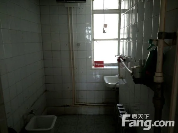 天津地铁三号线线路图（天津地铁3号线车辆图片）