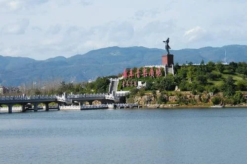 内江到成都高铁时刻表（玉溪到成都高铁）5