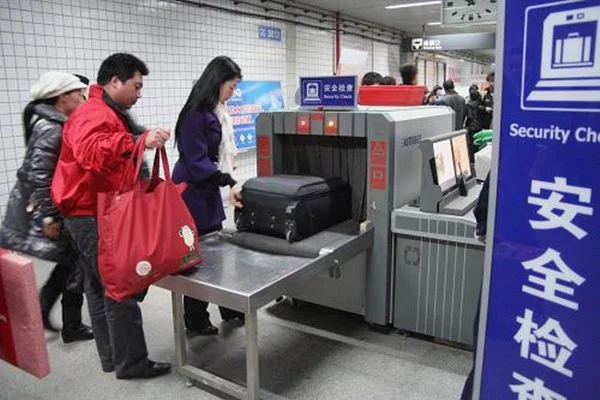 成都地铁安检有辐射吗（成都地铁安检能看到东西）2