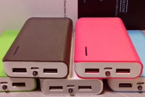 坐地铁还能带充电宝吗（充电宝深圳地铁视频）