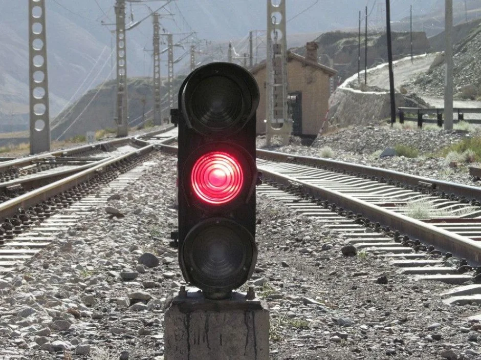 铁路固定信号是如何分类的（铁路号角）