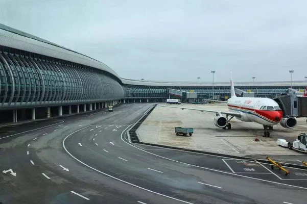 我问的是南宁去机场有地铁吗(广西南宁地铁机场大巴)2