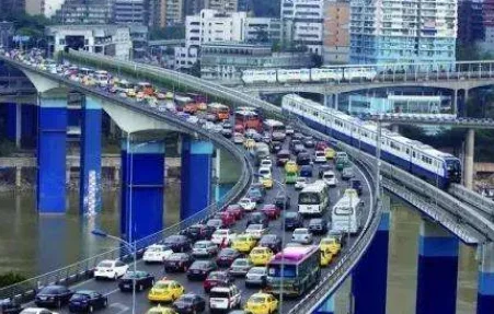 东莞地铁西平西站和西平站相距多远怎样走（西平地铁b出口和轻轨）