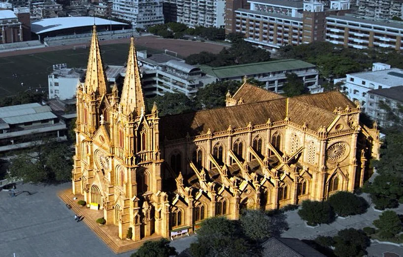 搭地铁怎样去广州石室圣心大教堂(广州石室圣心大教堂地铁出口)