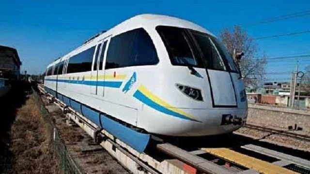 请详细介绍下日本的铁路方面的（日本铁路盈利）