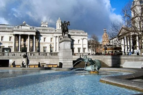 21号线怎样坐地铁到文化广场（坐地铁特拉法加广场美术馆）2