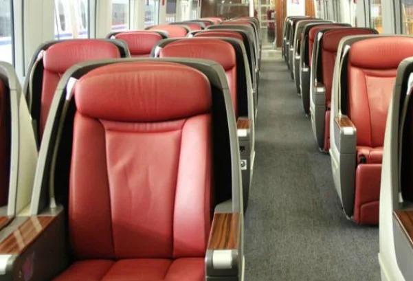 关于渝长厦铁路长赣段的看消息说是走攸县到井冈山不经过萍乡是真的吗（铁路惠采）5