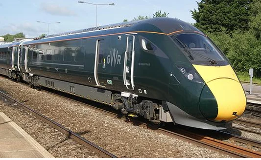 乘坐高铁的英语词组（高铁英）