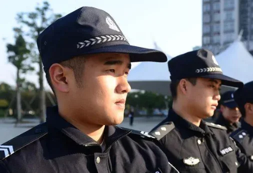 小孩在地铁站走丢了怎么办家长平时应该教孩子哪些安全知识（地铁站孩子走失）3