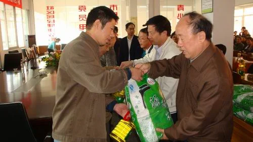 铁路上的驼峰信号是什么意思(减速顶铁路)2