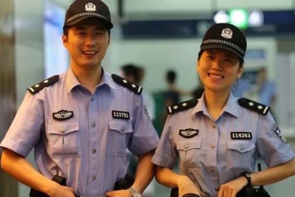 杭州地铁工资待遇（杭州地铁警察工资待遇）2