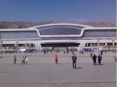 从西宁火车站到曹家堡机场怎么走（从西宁高铁站到机场）1