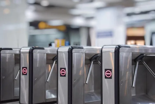 高铁和火车是一样的吗（杭深高速铁路）2