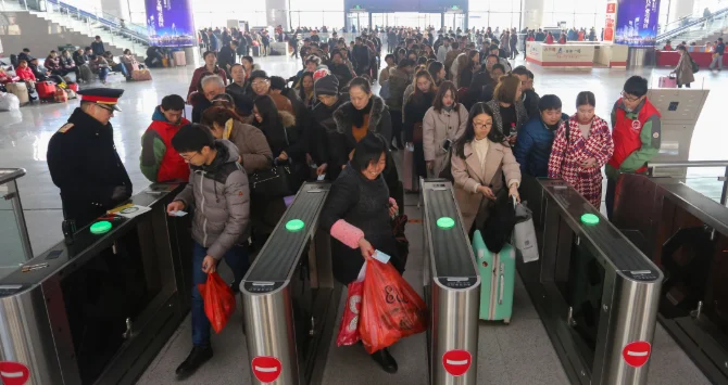 高铁提前多久进站候车（高铁提前多久进站）3