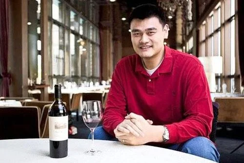 香港大学校园里有哪些必去的地方(香港地铁站微博)3