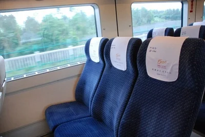 高铁座椅怎么调整(高铁坐位怎么调节)2