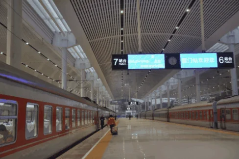 厦门地铁2号线坐哪一路车去火车站（厦门地铁有没有火车站一站）2