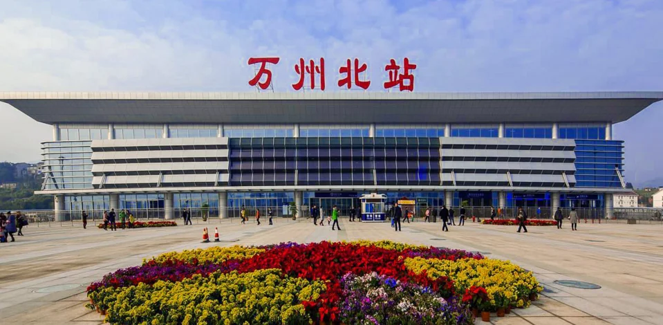 万州高铁站的具体位置在哪什么车能到(万卅高铁站)3