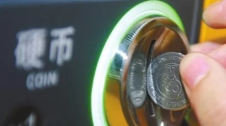 ·地铁中的自动售票机怎么使用说一下具体步骤（轨道交通车站的自动售票系统）