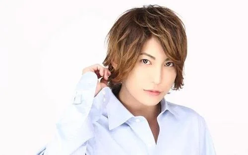 亿万富婆地铁卧轨轻生电视剧(地铁站富婆)6