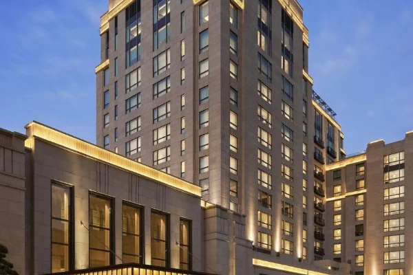 成都香格里拉大酒店最近的地铁站叫什么（成都地铁10线附近酒店）