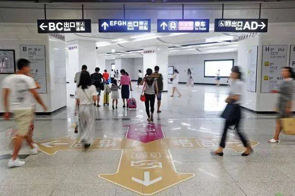 成都东站地铁转高铁只能先出到广场再进站吗(成都东站出站换乘地铁)4