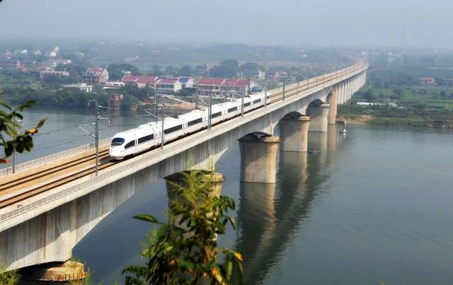 揭阳高铁多久完工的（沈佳高铁几年能完工）