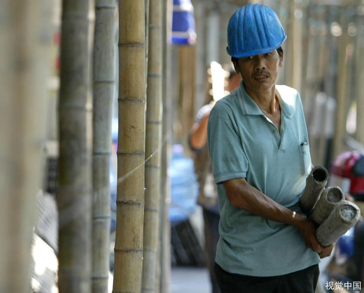 深圳地铁几号线到大剧院站呀(深圳地铁文化建设)4