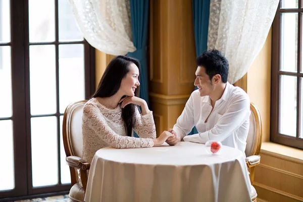 武汉地铁恶心男究竟做了什么(武汉地铁已婚男2次向女生)5