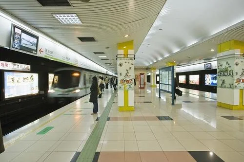 在武汉地铁站打扫卫生每月多少工资(地铁站清扫)