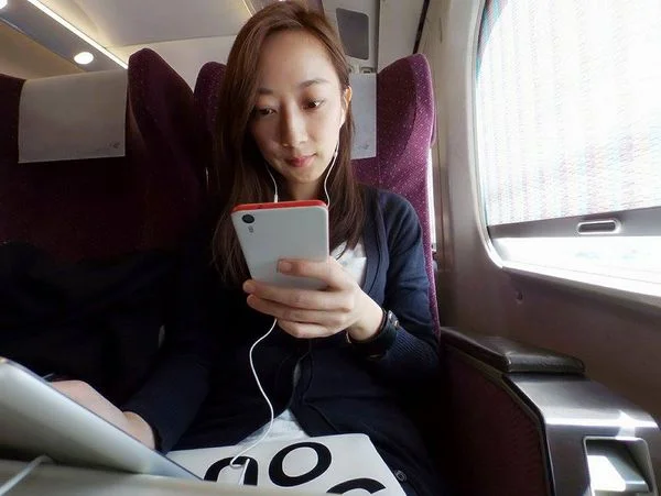 求一张高铁上的内部拍摄照片（高铁上相片）7