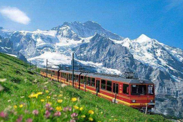 重庆轨道4号线一期什么时候通车二期什么时间开工（皮拉图斯铁路）