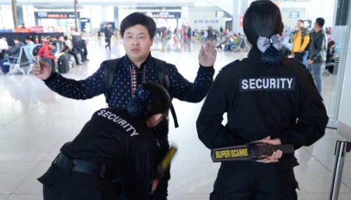 武汉在建的一条磁悬浮地铁线一期长多少千米设几个站点（武汉悬浮地铁辐射）