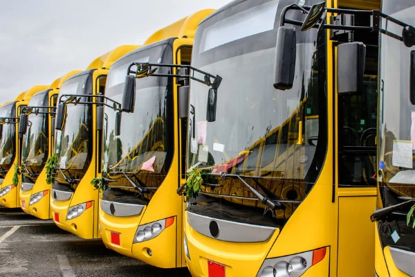 成都学生公交卡怎么方式收费的（成都地铁自助充值学生卡）