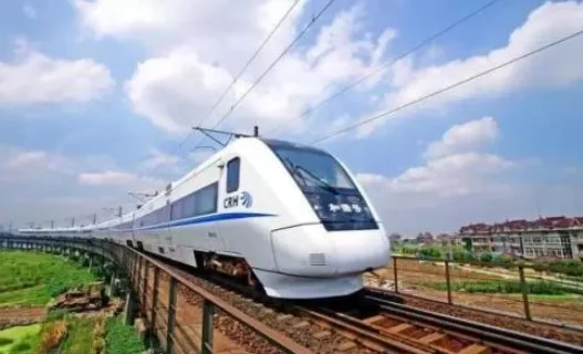 高铁轻铁和地铁的区别（地铁和高铁）