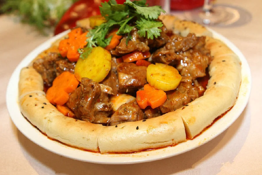 如何在台北发掘一家好吃的牛肉面（台北永康牛肉面地铁站）