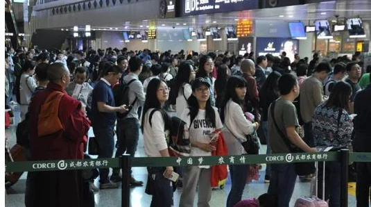 高铁上海站在哪里坐的（上海地铁暑运）