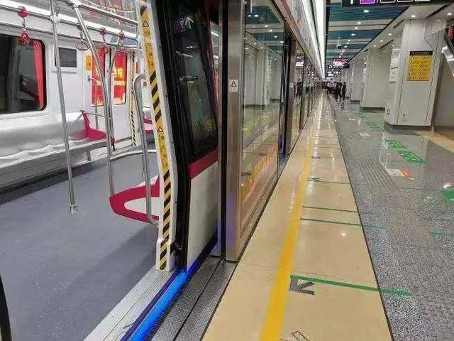 广州火车站有没有地铁站（广州火车站地铁15号有没有进洪水）5