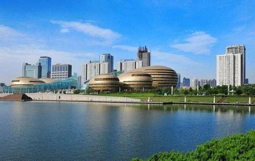 郑州正在建设的一条地铁线贯穿南北向主城区长多少公里（郑州文化路地铁规划）