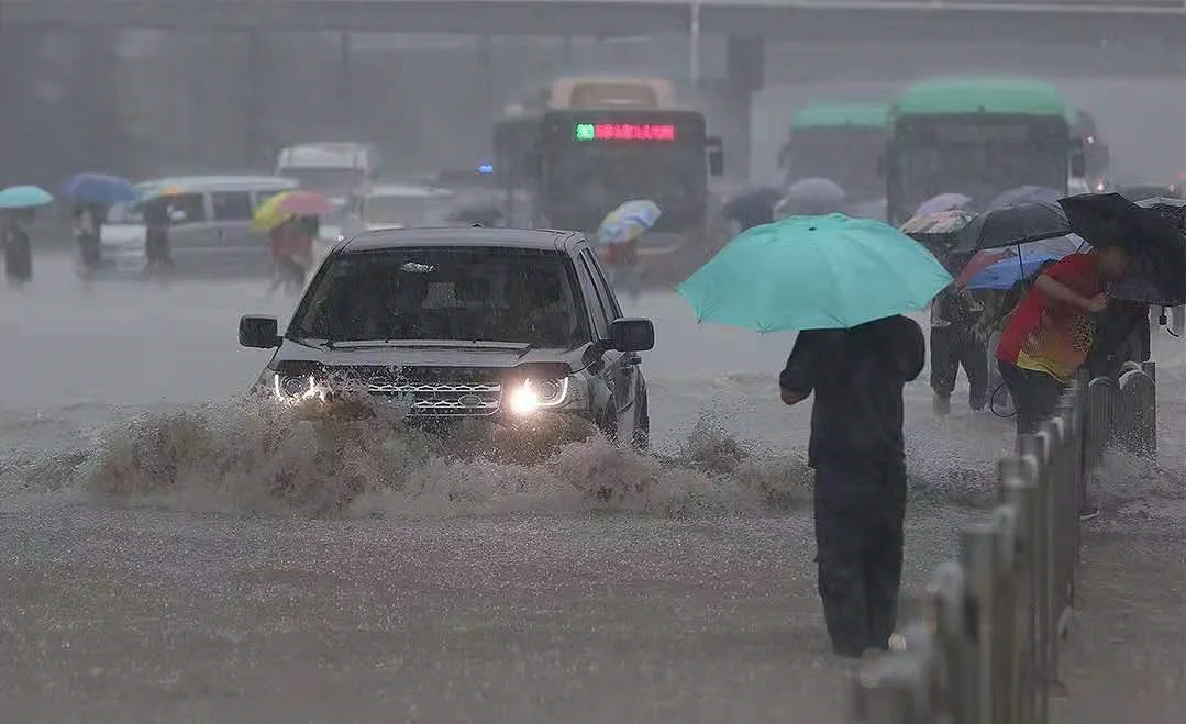 地铁进水怎么办（深圳地铁进水了）2