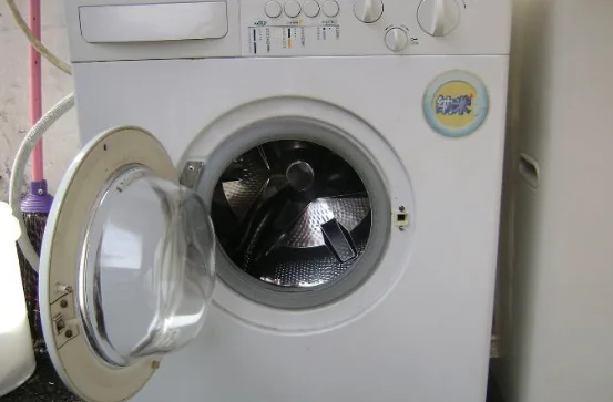 广州地铁1号线的列车（广州地铁西门子车寿命）