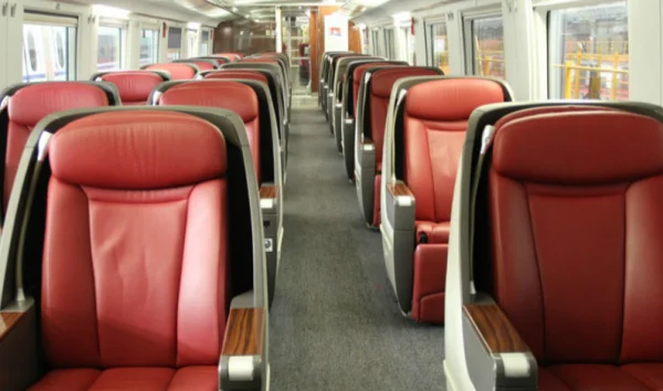 请问商务座和一等座有什么区别（高铁商务舱座椅）3