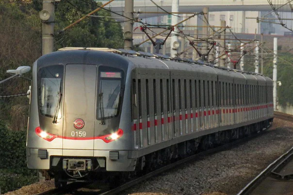 上海地铁热线电话是多少谢谢(上海地铁袭击)6