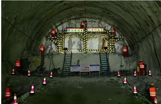 中老铁路国内段隧道终于通了历时多少天（玉磨铁路隧道塌方最新消息）2