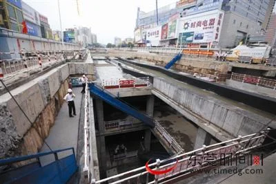 东莞地铁2号线开通了早上几点开车最晚的一班是几点（东莞轨道交通2号线车辆）3