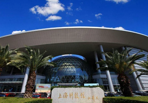 上海建这么多的地铁那他有没有考虑到地震这个因素如果上海发生了地震那会不会影响到整个上海因为（上海地震馆地铁）