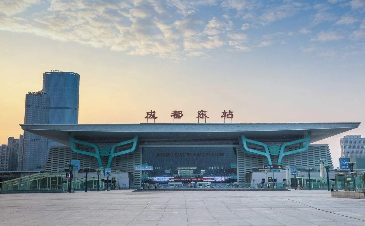 成都地铁2号线 东客站 是不是成都东站(成都地铁东客站)3